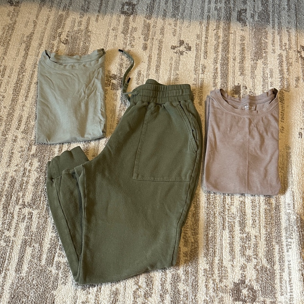 Athleta Sweat set